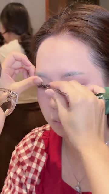 Makeup cô dâu Phương Linh ngày cưới