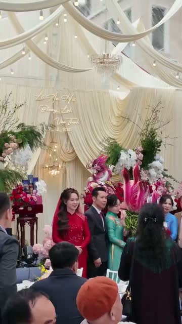 Cô dâu trong ngày ăn hỏi