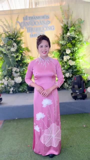 Một gương mặt — hai layout khác nhau