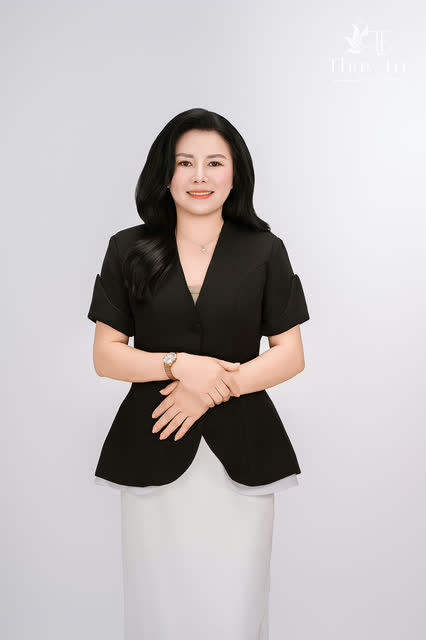 Ảnh trang điểm số 327 do Thúy Tô Studio thực hiện tại Vinhomes Ocean Park 2